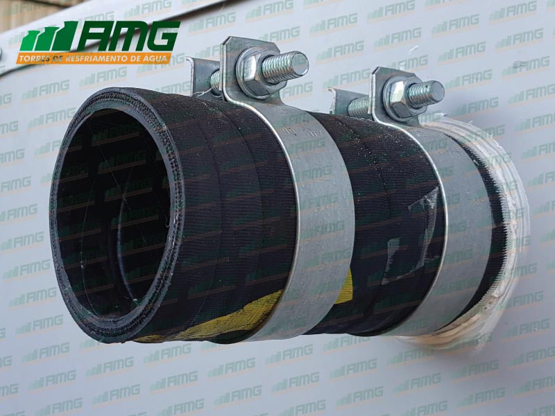 Rubber hose with galvanized clamp
