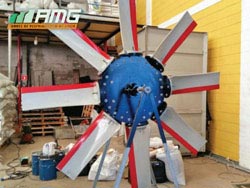 Propeller with fiberglass blades with a diameter of 2440 mm
