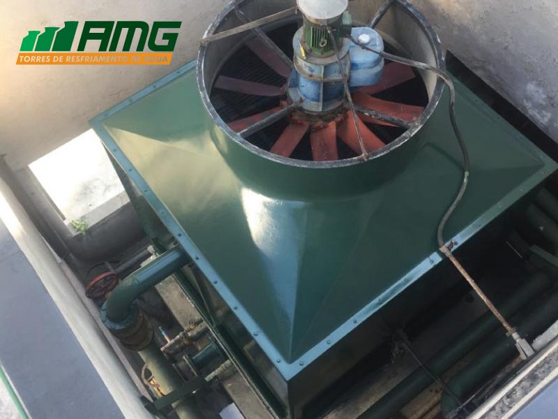 Water cooling tower maintenance in Sao Paulo