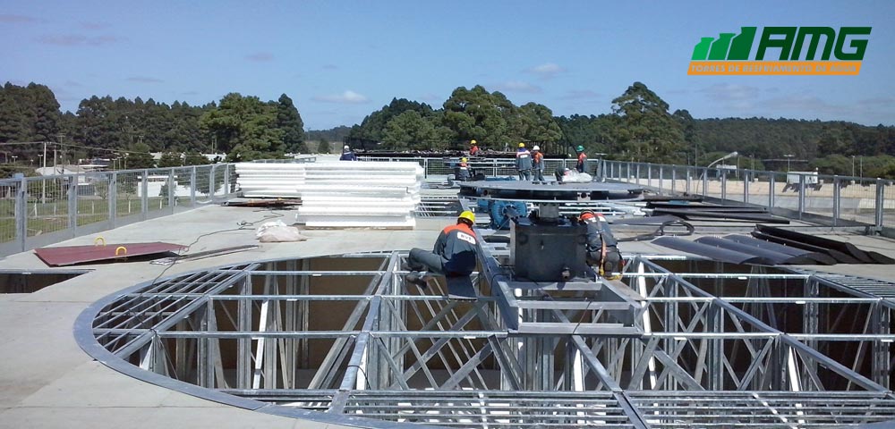 Preventive and corrective maintenance of water cooling towers