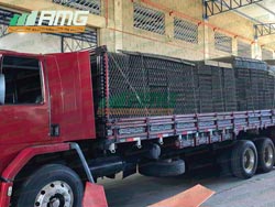 Llenado de agua de la torre de enfriamiento para mantenimiento