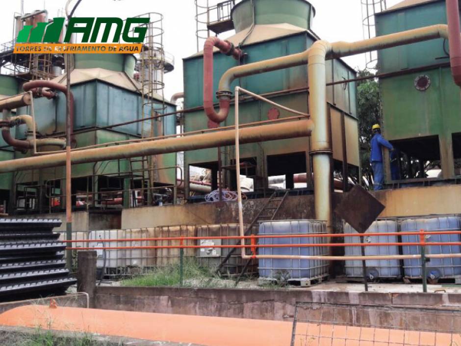 Mantenimiento de torres de enfriamiento de agua por AMG