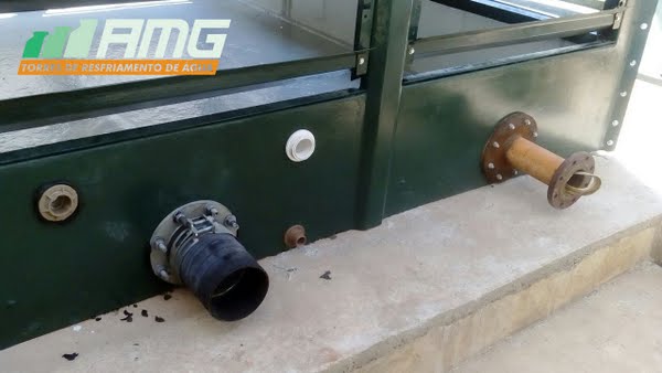 Instalación de manguito en torre de enfriamiento