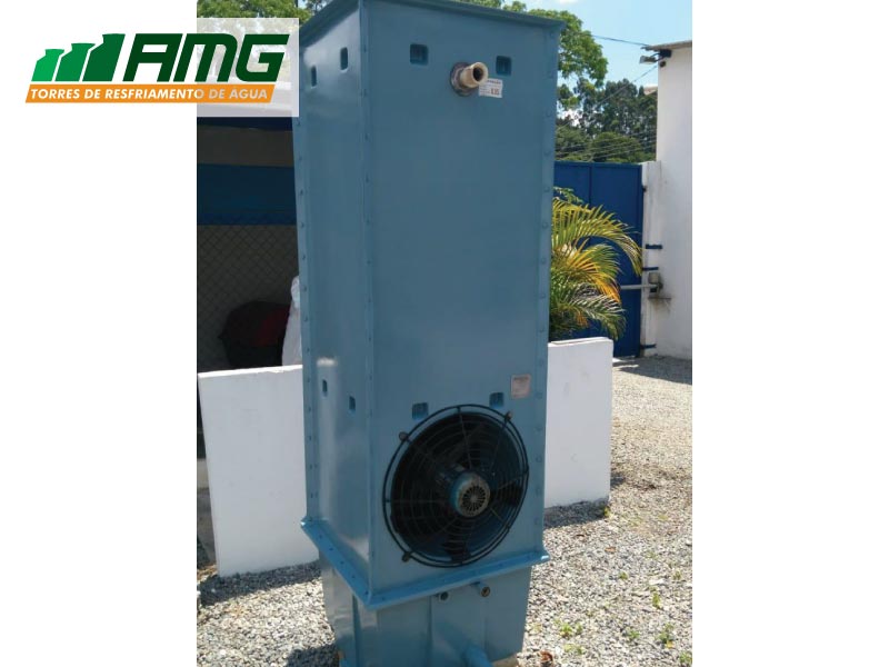 Manutenção de torre de resfriamento de água pequena