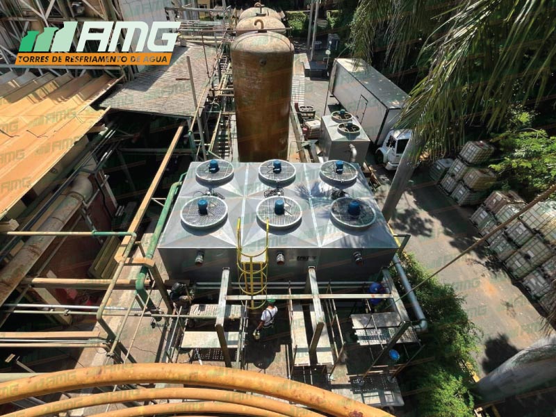 Torre de enfriamiento de agua industrial AMG modelo 2424