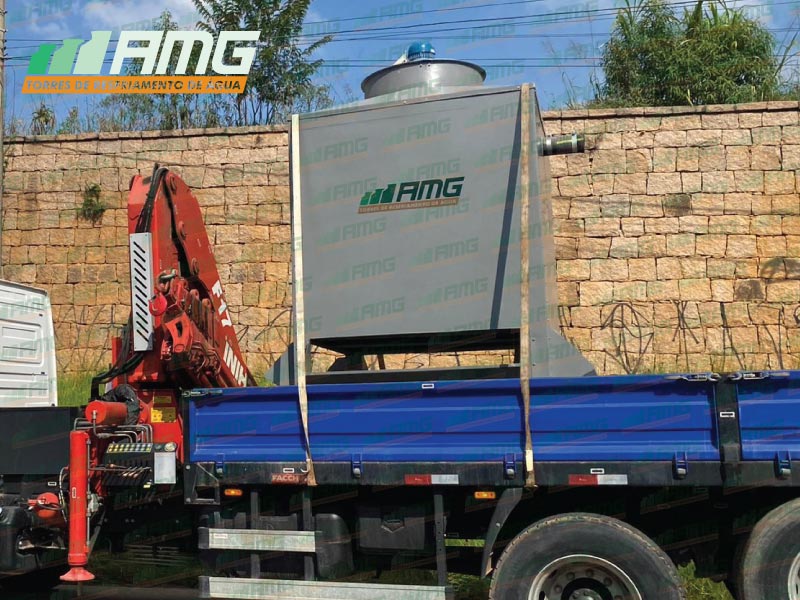 Torre de refrigeración por agua AMG 260, destino Itapevi/SP