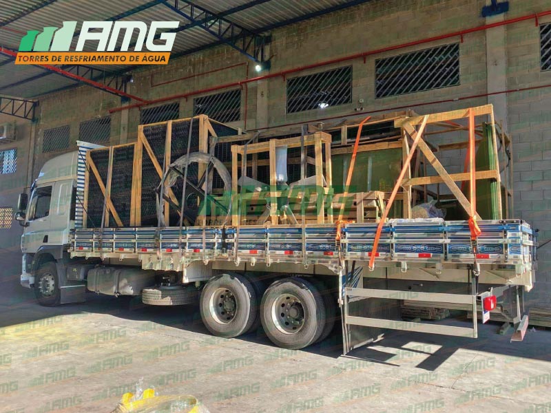 Torre de enfriamiento de agua Alpina, destino Sorocaba/SP